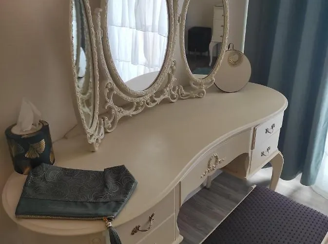 F3 Design Colmar+parking Free アパート *