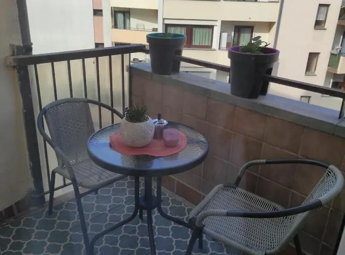 F3 Design Colmar+parking Free アパート