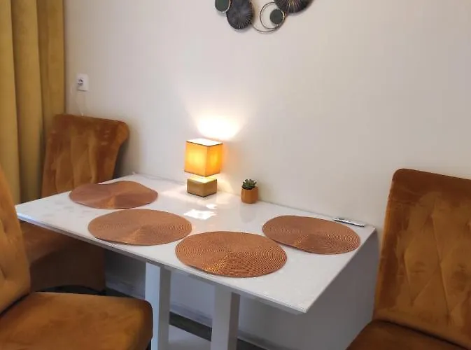 F3 Design Colmar+parking Free アパート コルマール